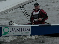 OK-Jollen Segler auf der Suche nach Vitaminen