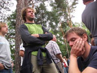 entnervte Segler bei Siegerehrung