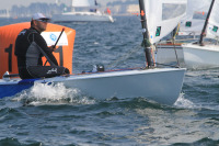 OK-Jollen an einer Wendemarke