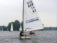 OK-Jollen vor dem Wind auf dem Berliner Langen See