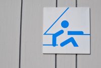 Schild mit Segel Symbol