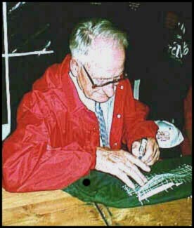 Knut Olsen - Konstruktuer der OK-Jolle - signiert T-Shirts